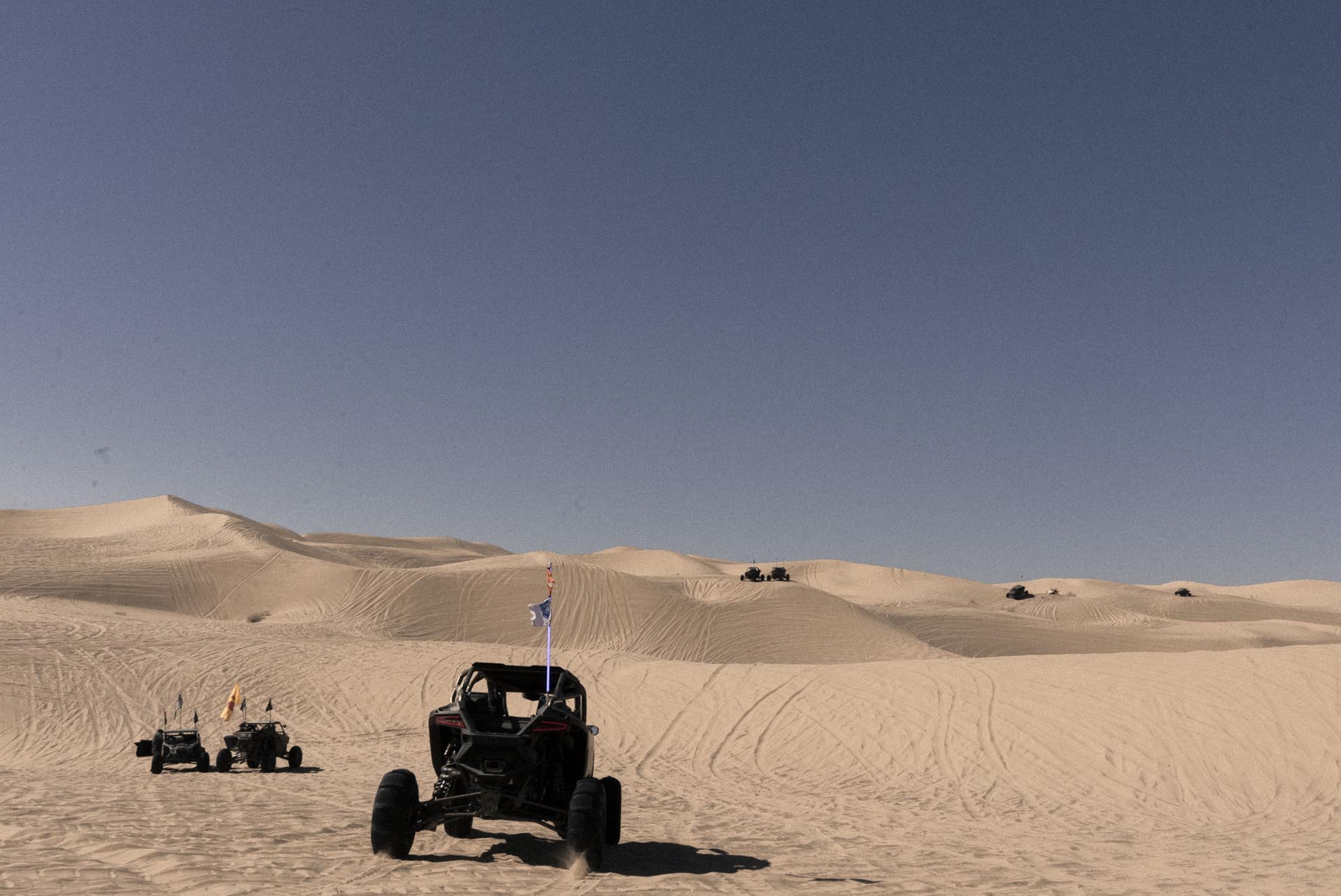 Glamis Polaris Camp RZR 242